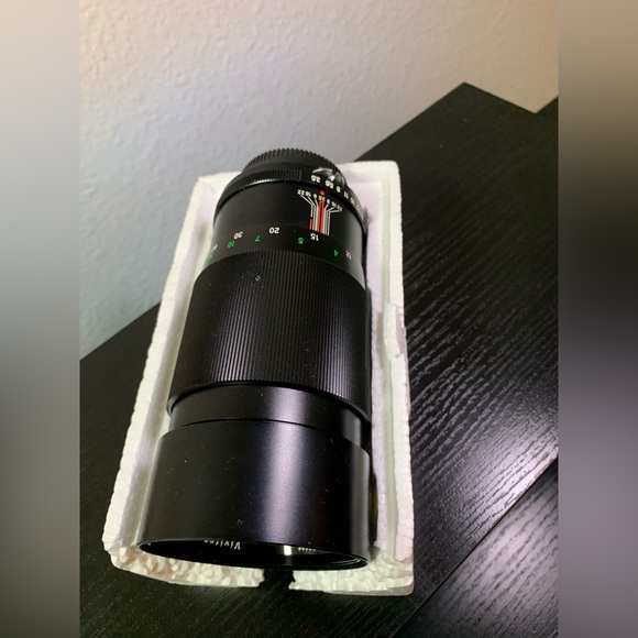 Vivitar 200mm f/3.5 Auto
Telephoto Lens 62mm - Picture 1 of 15